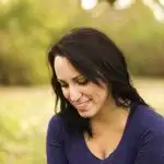 Nio oansenliga fraser som avslöjar en kvinna med en rik